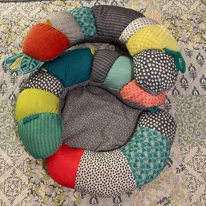 Barely used Infantino Tummy Time & Seated Support. Includes BPA- free teether.